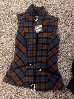NWT Arista XS vest